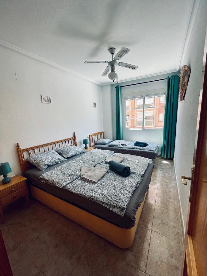 El Papagayo Apartment 2 Mins Walking To The Beach 托雷维耶哈 外观 照片