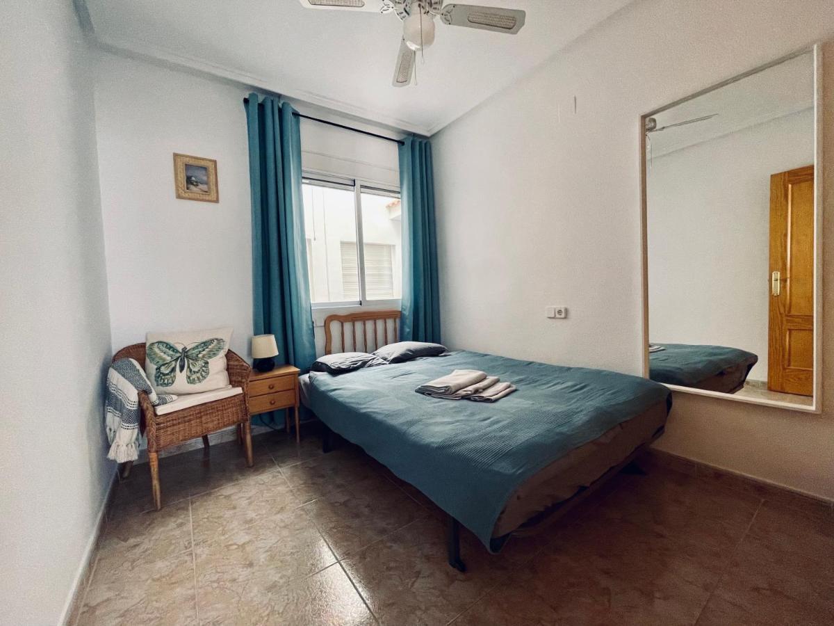 El Papagayo Apartment 2 Mins Walking To The Beach 托雷维耶哈 外观 照片